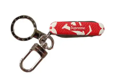 喫煙具・ライター Supreme Debossed Glass Ashtray Clear Red Supreme Debossed Glass Ashtray Red シュプリーム 灰皿 赤
